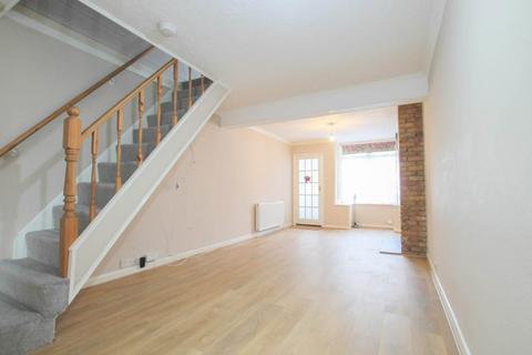 2 bedroom terraced house to rent, Garfield Street, Watford, WD24