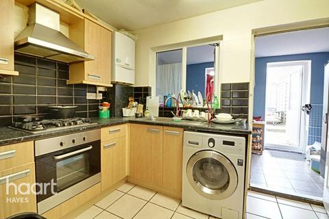 4 Pikestone Close, Hayes, UB4 9QT