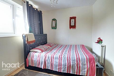 4 Pikestone Close, Hayes, UB4 9QT