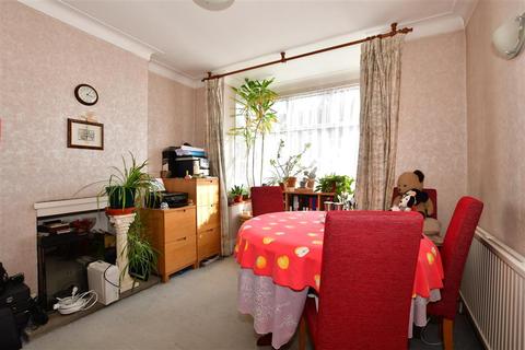 3 Edward Road, Croydon, CR0 6DZ