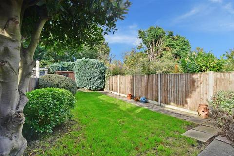 3 Edward Road, Croydon, CR0 6DZ