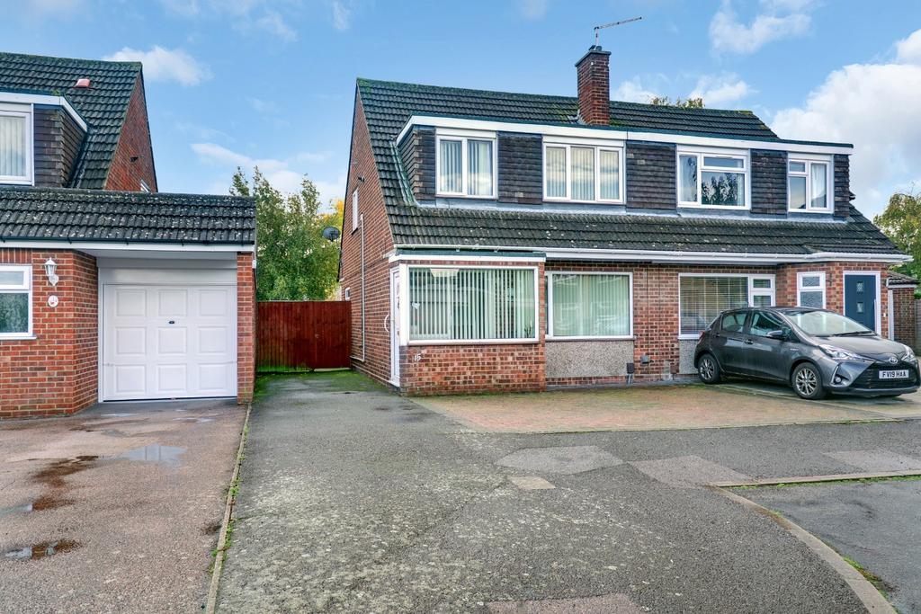 Hobart Gardens, Sittingbourne 3 bed semidetached house £335,000