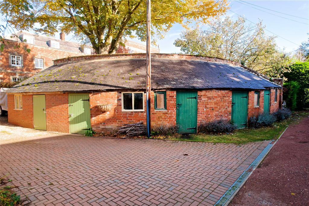 Outbuilding