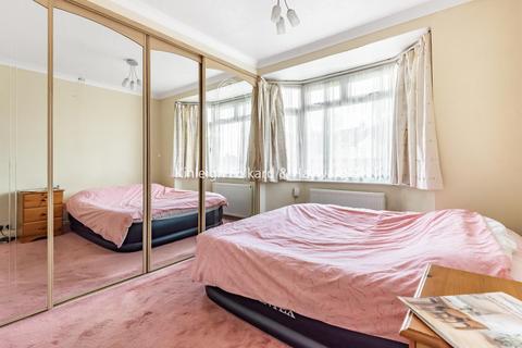 261 Pickhurst Rise, West Wickham, BR4 0AH