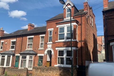 7 bedroom terraced house to rent, Albert Grove