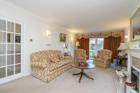 20 Great Lawn, Ongar, CM5 0AA