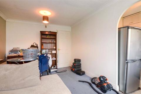 51 Greenacre Close, Northolt, UB5 4DT