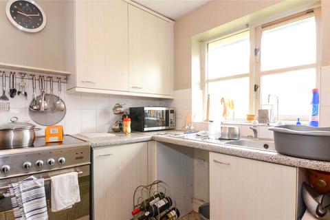 51 Greenacre Close, Northolt, UB5 4DT