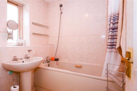51 Greenacre Close, Northolt, UB5 4DT