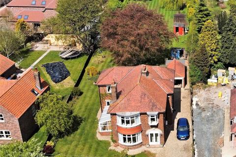 5 bedroom detached house for sale - Wayside, Station Road, Hutton Cranswick