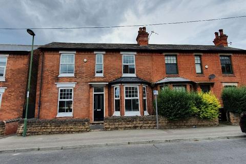 7 bedroom terraced house to rent, Cottesmore Rd