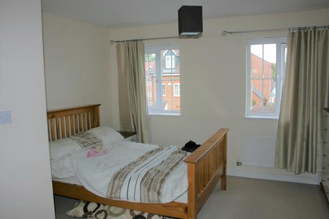 4 bedroom townhouse to rent, Lowfield Road, Binley, Coventry, CV3