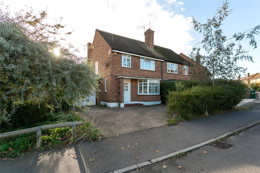 Coates Way, Watford, Hertfordshire, WD25 3 bed semidetached house £