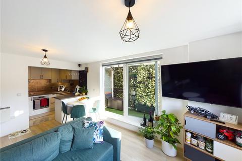 177 Wooldridge Close, Feltham, TW14 8BH