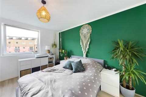 177 Wooldridge Close, Feltham, TW14 8BH