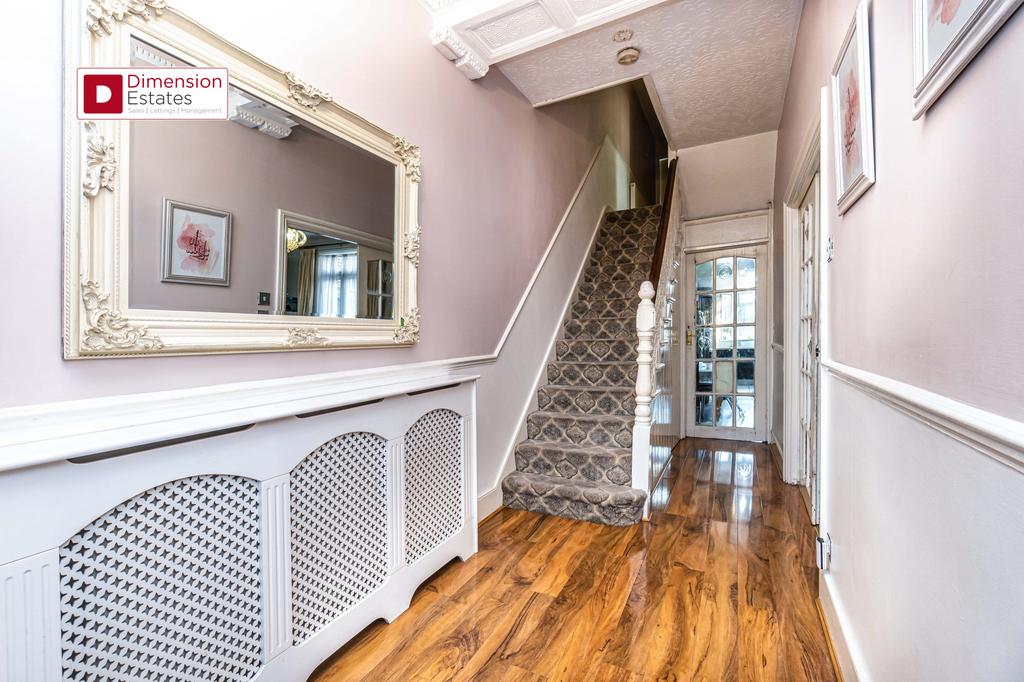 Neville Road, E7 6 bed terraced house £685,000