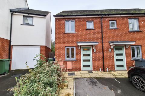 37 Graces Field, Stroud, GL5 4EN