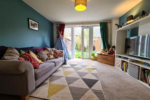 37 Graces Field, Stroud, GL5 4EN