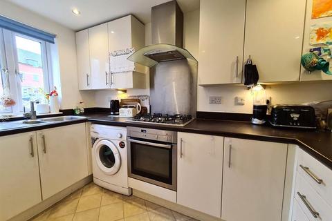 37 Graces Field, Stroud, GL5 4EN