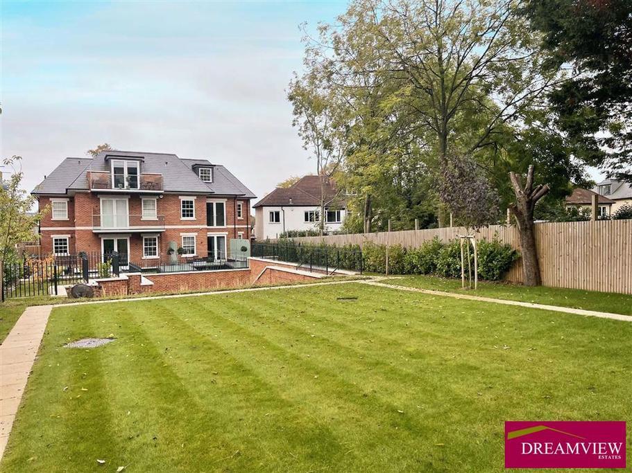 TENTERDEN GROVE, London, NW4 3 bed apartment £1,350,000