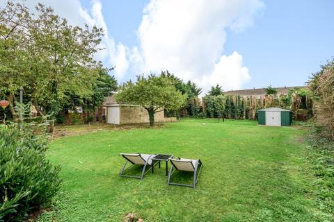 31 Home Close, Carterton, OX18 3GQ