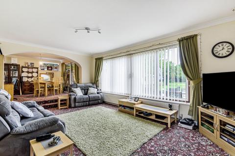31 Home Close, Carterton, OX18 3GQ