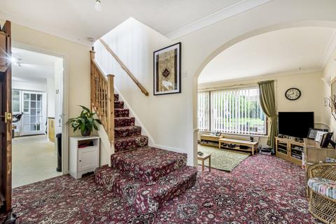 31 Home Close, Carterton, OX18 3GQ