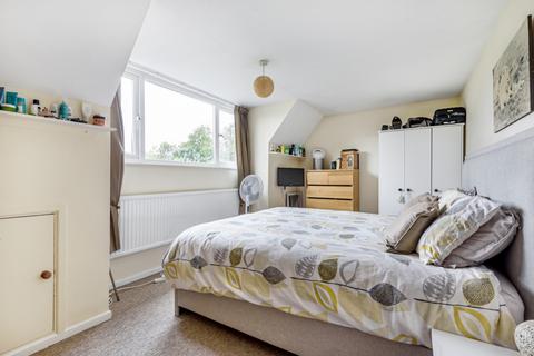 31 Home Close, Carterton, OX18 3GQ