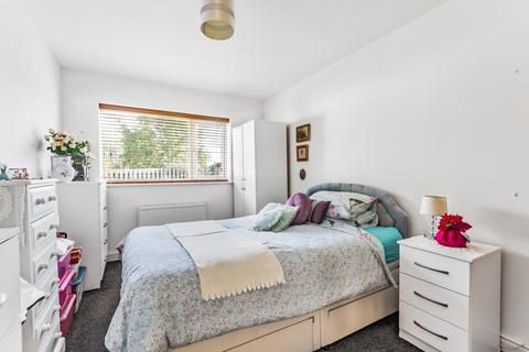 35 Cortay Park, Llanyre, Llandrindod Wells, LD1 6DT