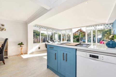 47 Babs Field, Bentley, Farnham, GU10 5LS