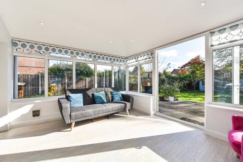 47 Babs Field, Bentley, Farnham, GU10 5LS