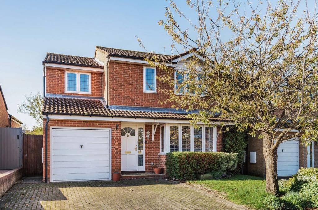 Quenby Way, Bromham, Bedford 4 bed detached house £450,000