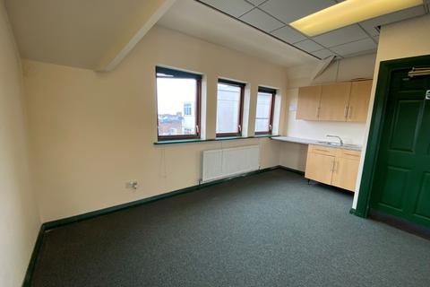 Office to rent - Regent Circus, Swindon SN1