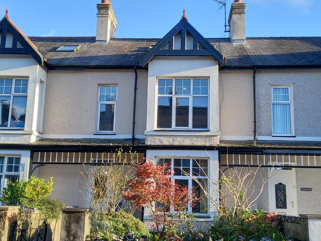 Bangor Street, Y Felinheli LL56 4 bed terraced house for sale £290,000