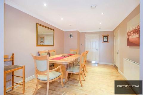 479 Barking Road, East Ham, London, E6 2LN