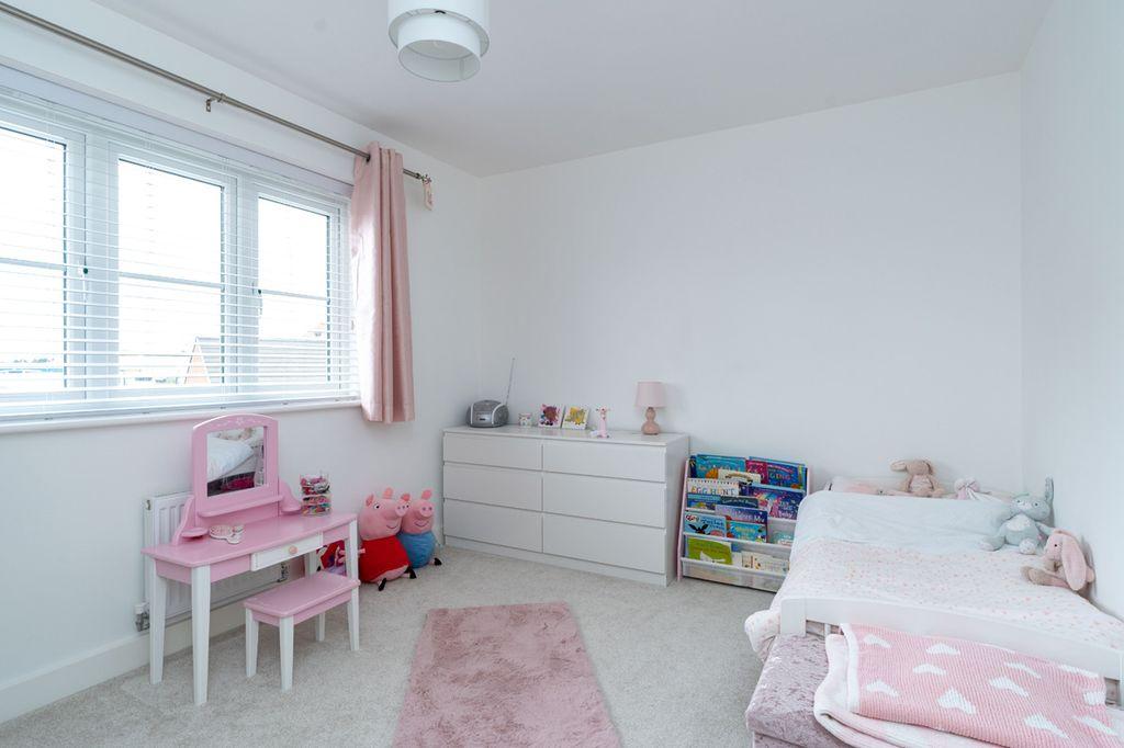Bedroom 2 (Double)