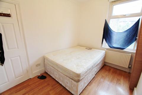 11 Durban Road, London, N17 8ED