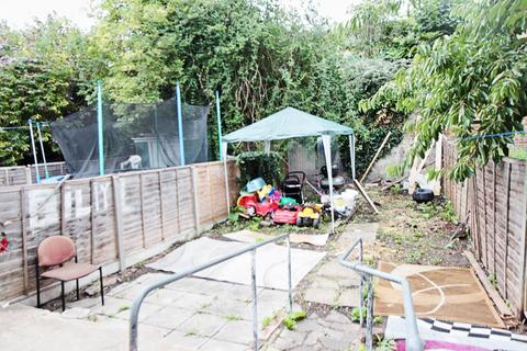 11 Durban Road, London, N17 8ED