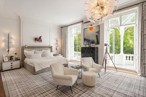 4 bedroom maisonette for sale, Cadogan Place, London, SW1X