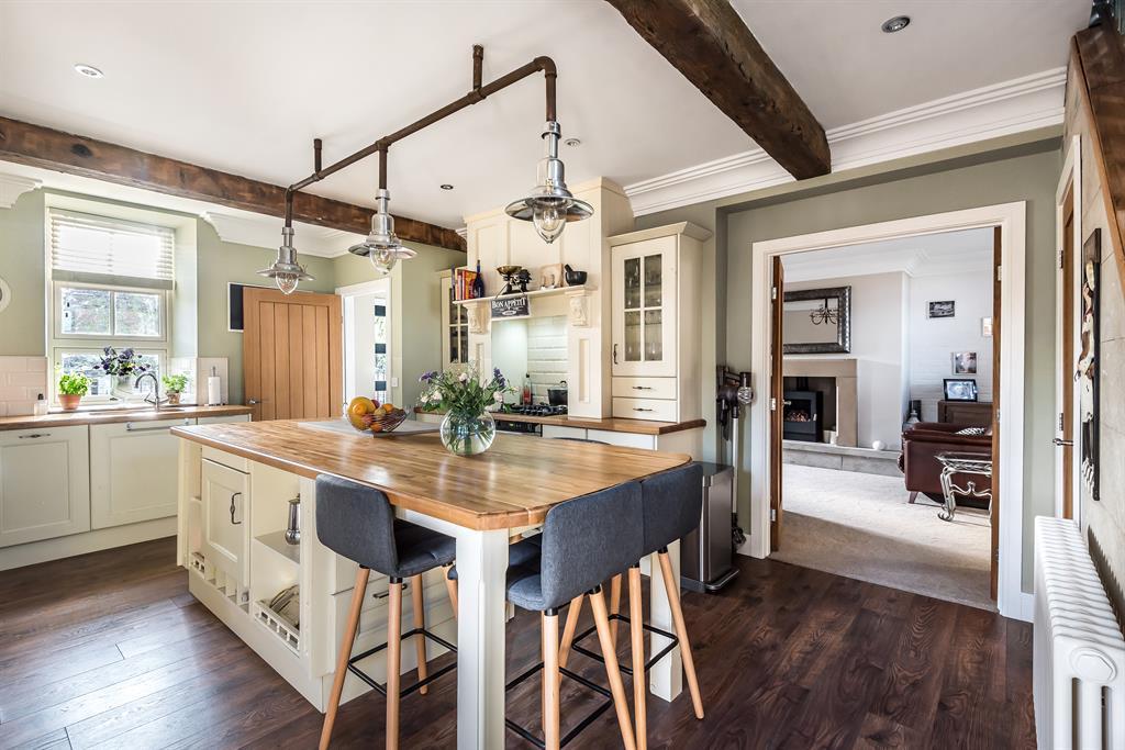 Hirst Road, Chapel Haddlesey, Selby, YO8 8QQ 3 bed detached house £