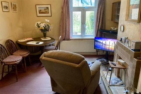 9 Ledbury Road, Reigate, RH2 9HN