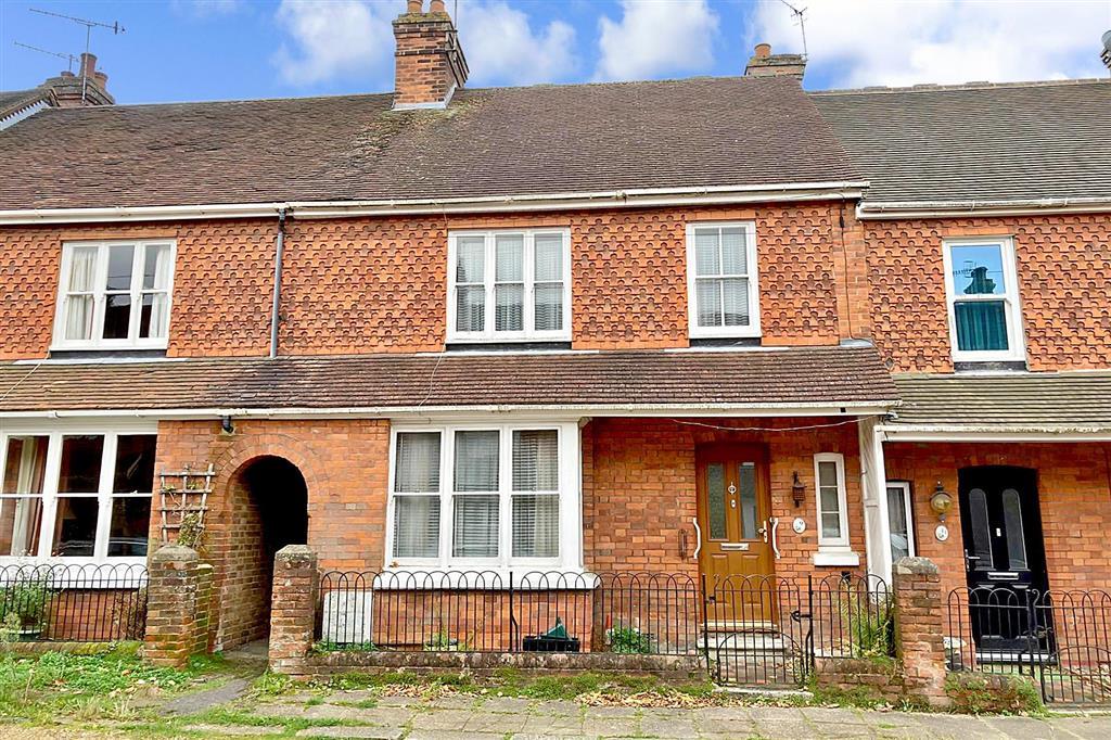 Ledbury Road, Reigate, Surrey 3 bed terraced house £600,000