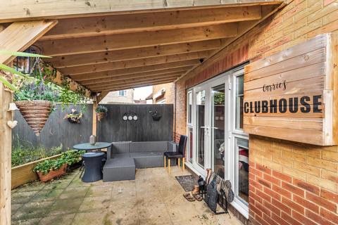 11a Braemar Close, Carterton, OX18 1TS