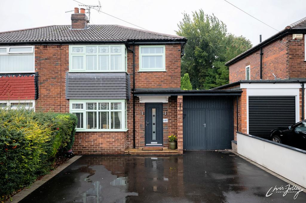 Chatsworth Road, Hazel Grove... 3 bed semidetached house £369,950