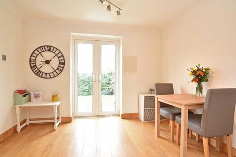 55 Bachelor Gardens, Harrogate, HG1 3EA