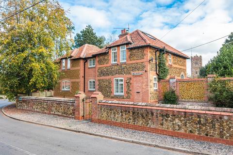 5 bedroom detached house for sale - South Wootton