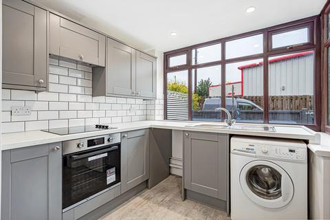 7 North Parade, Ilkley, LS29 8JN