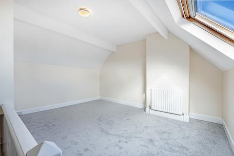 7 North Parade, Ilkley, LS29 8JN