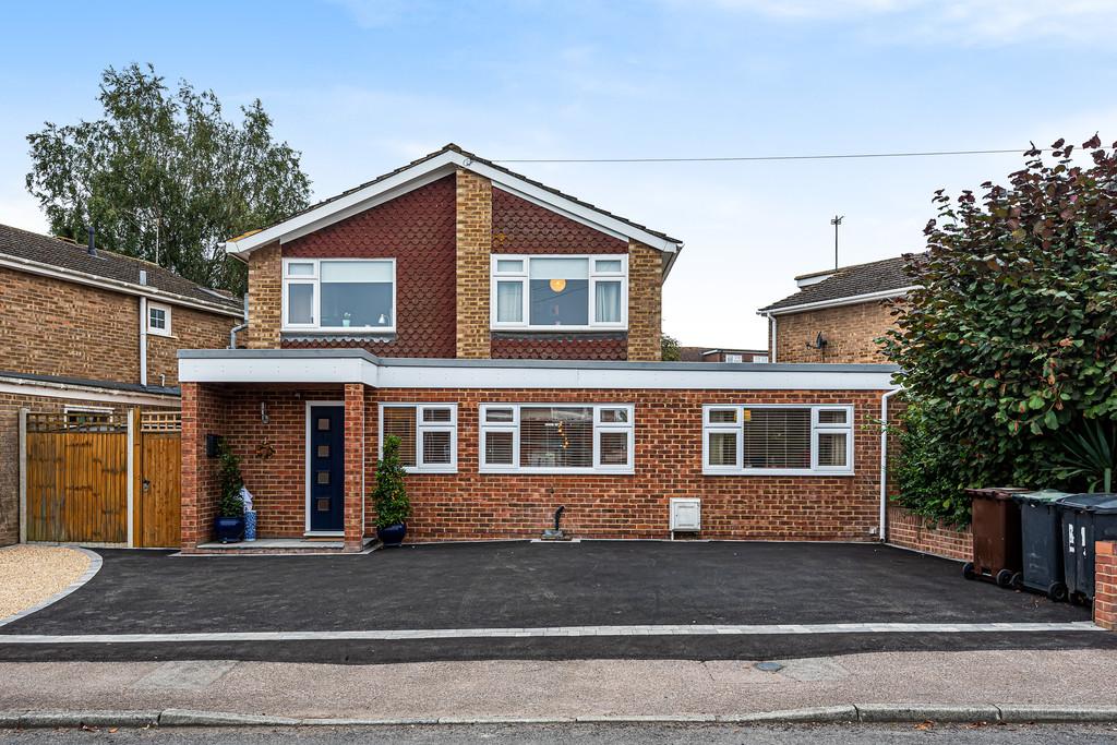 Epsom Close, West Malling 4 bed detached house £575,000