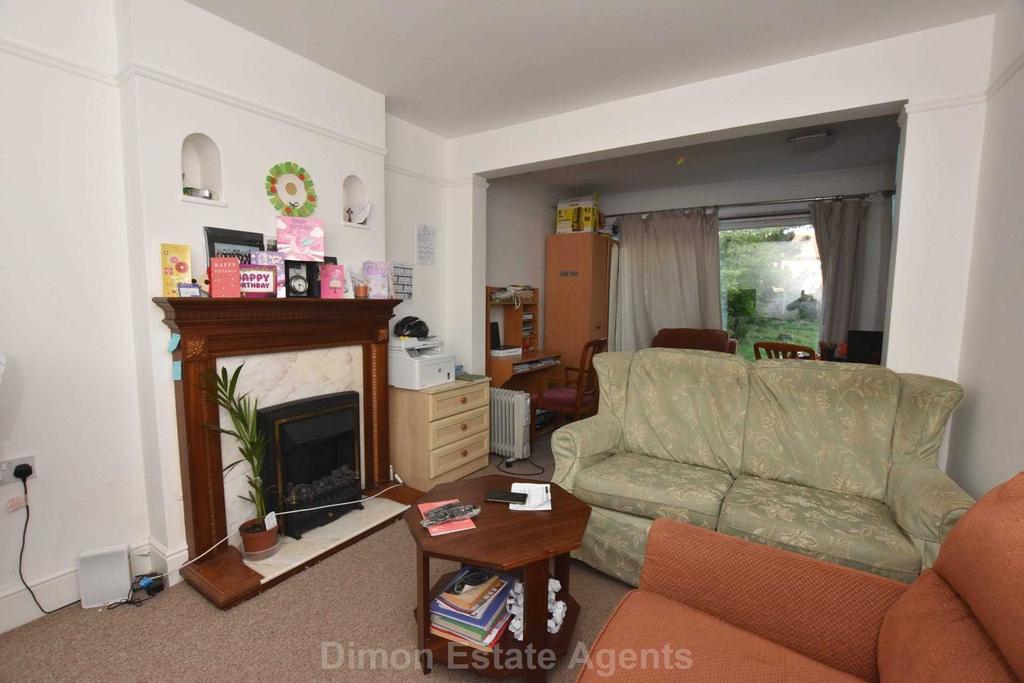 Privett Road, Gosport 2 bed detached bungalow £339,995
